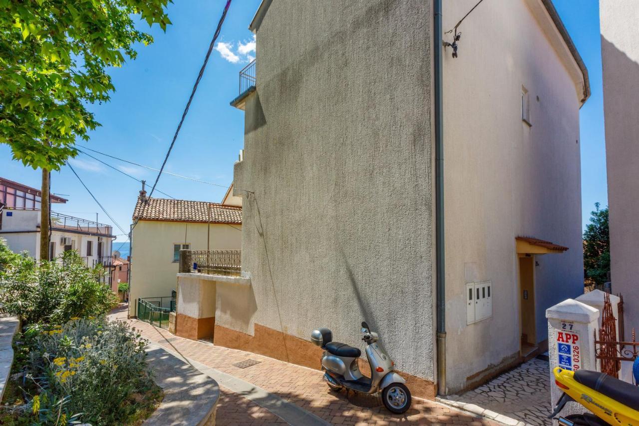 קריקווניצה Apartments Kalla מראה חיצוני תמונה